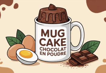 Mug cake chocolat en poudre moelleux dans mug blanc fond ingrédients